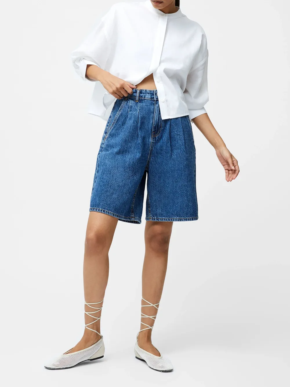 Low-Key Commuter Style Loose Denim Shorts