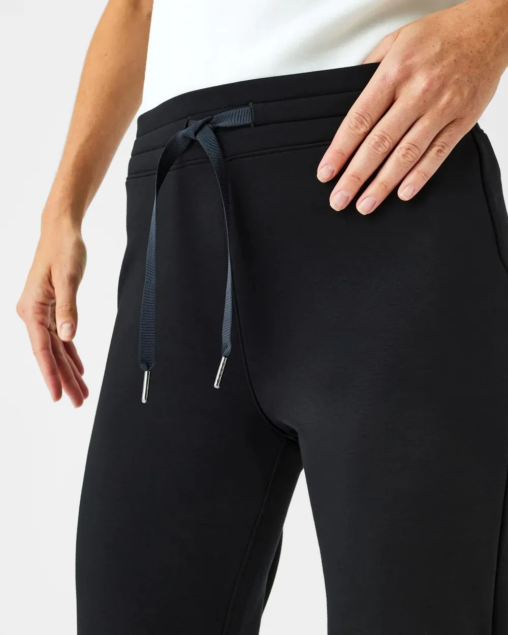 Very Black Tapered Pant
