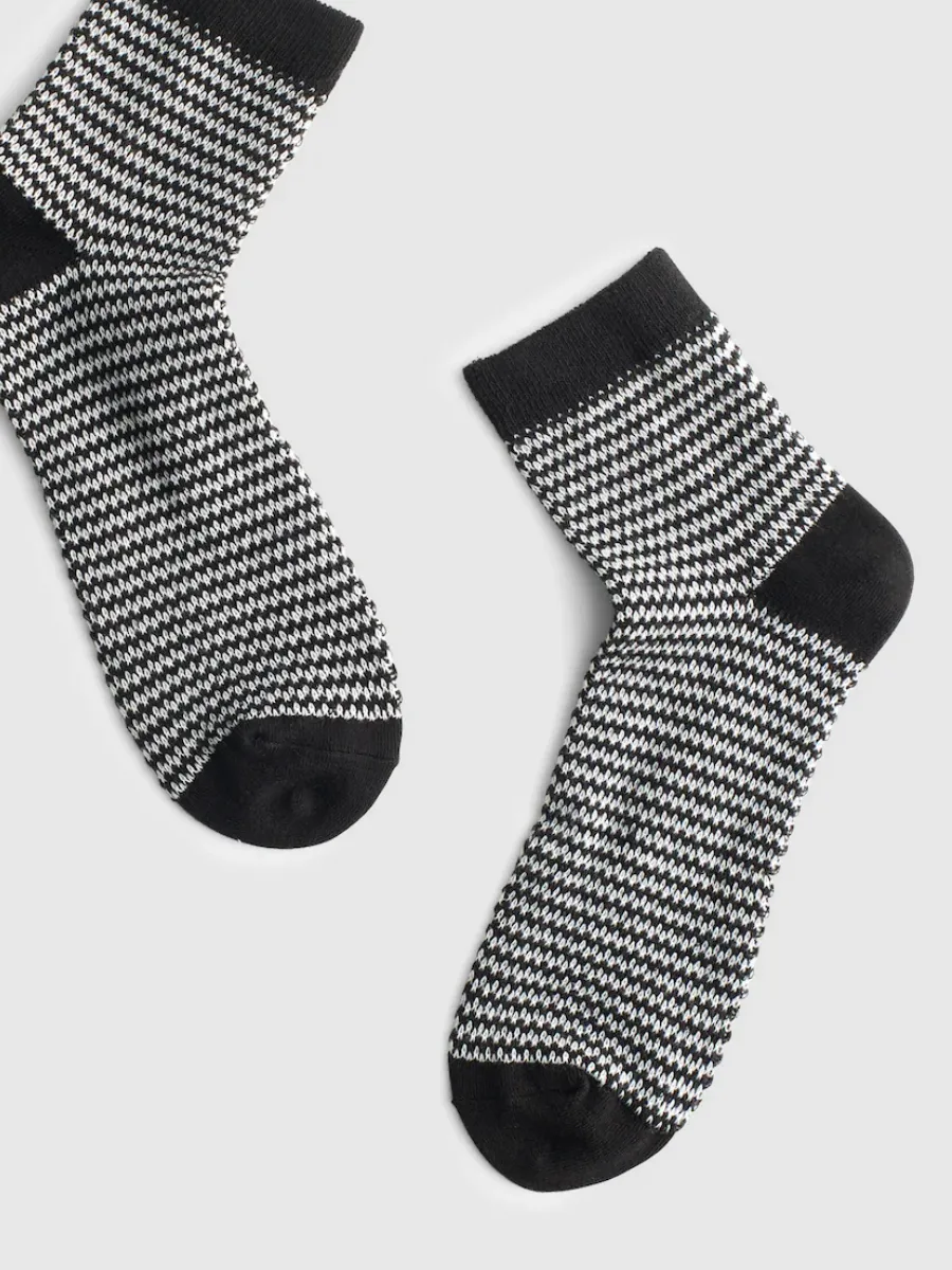 Classic Pattern Socks