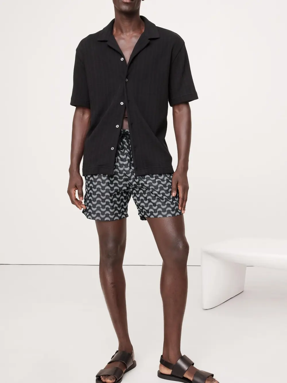 Men's Black Print Waterproof 5.5