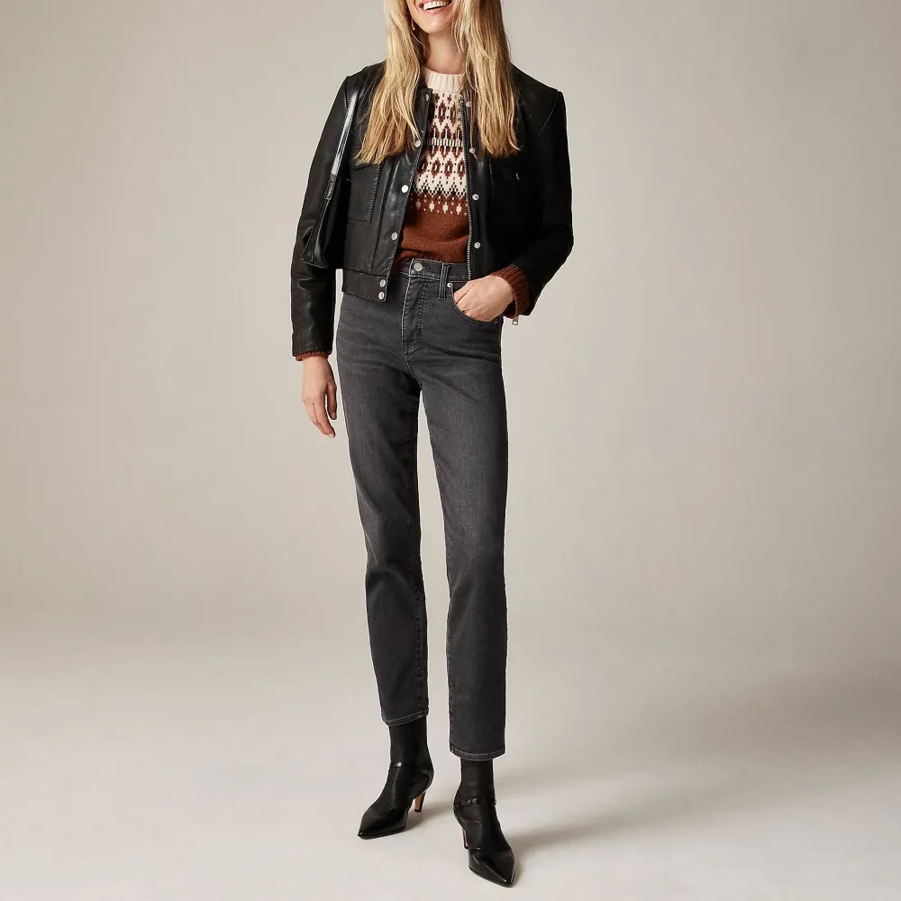 Daily Mid-Rise Slim Jeans