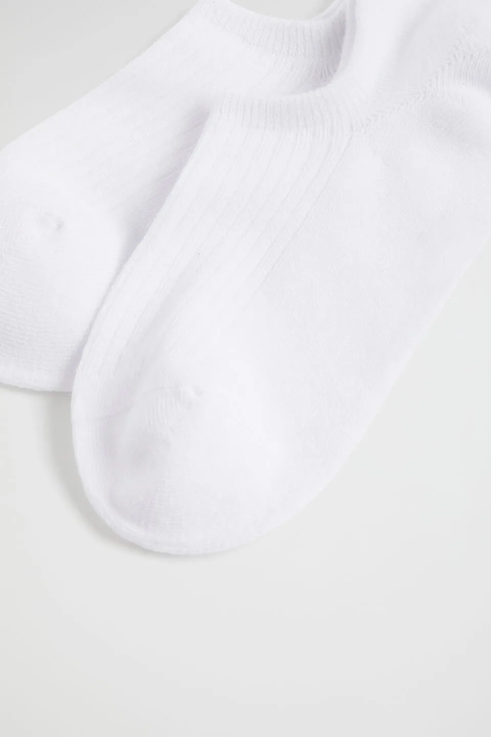 Low-Cut Sneaker Socks