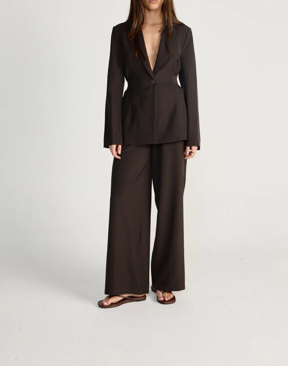 Crisp And Stylish Waisted V-Neck Suit Jacket