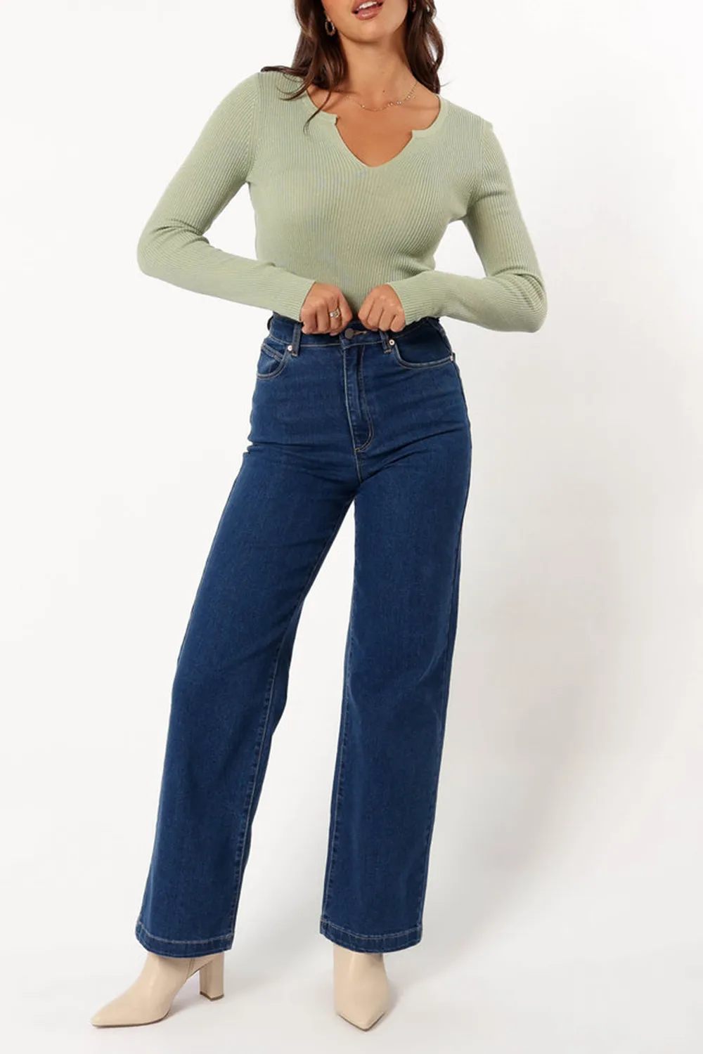 V NECK LONG SLEEVE TOP