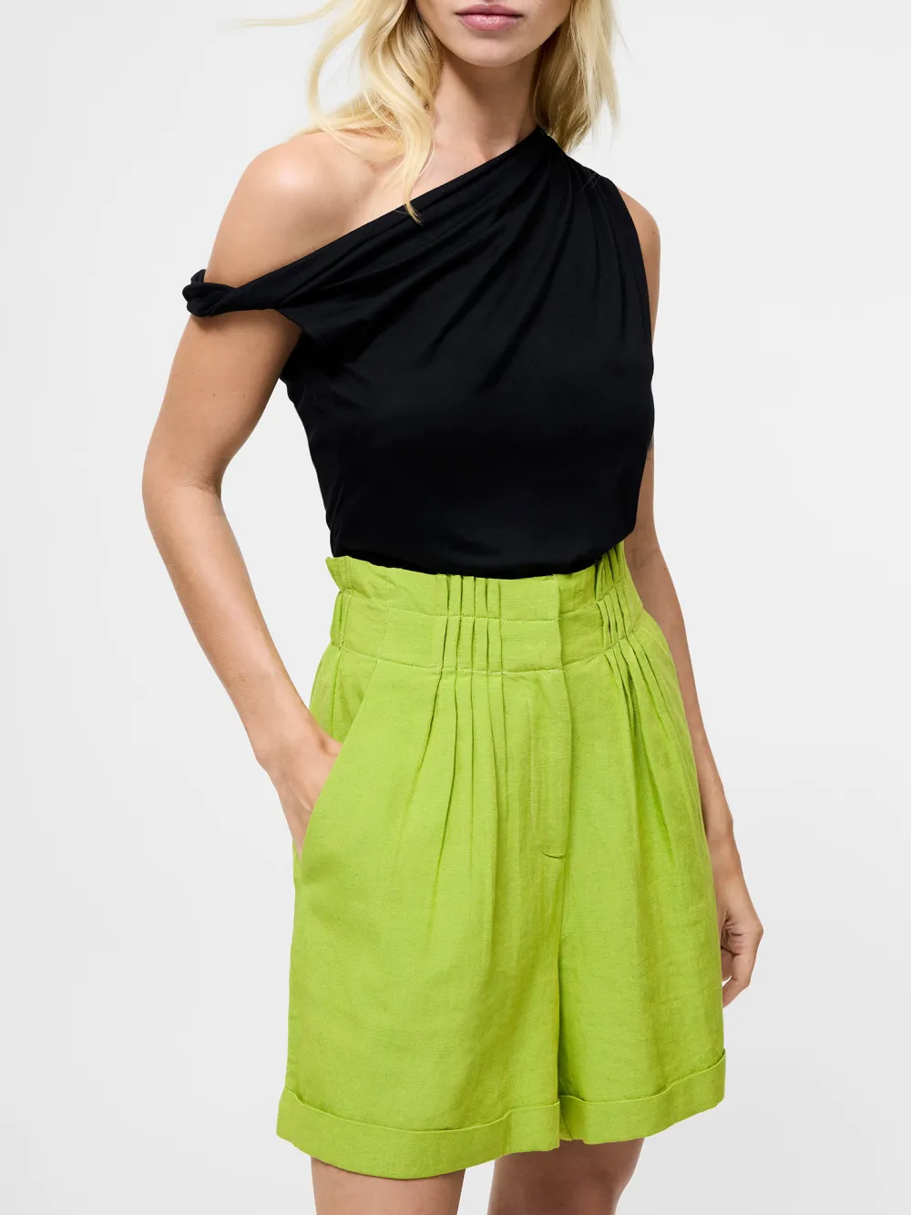 Versatile Casual Holiday Style Solid Color Loose Shorts