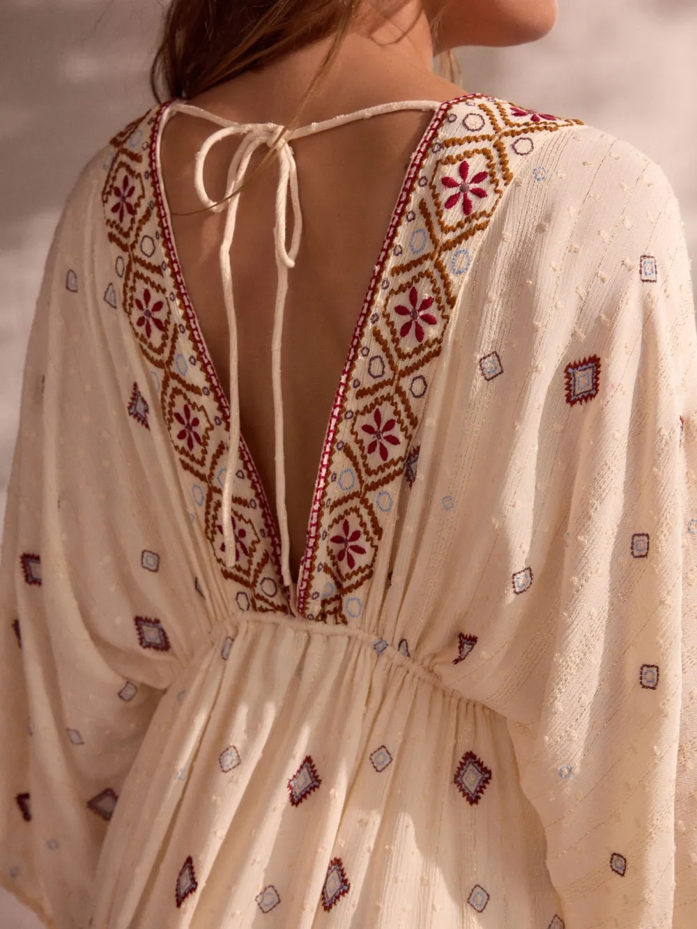 Long Front Cover Shirt With Pearl Necklace Tie