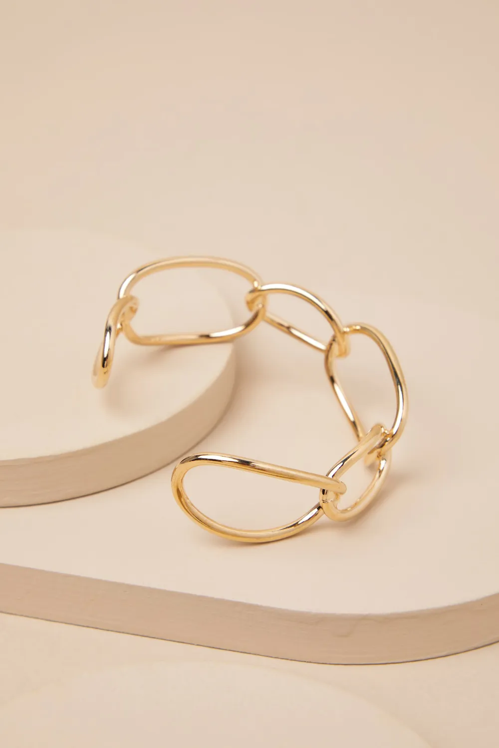 Creative Buckle Geometric Design Gold Bracelet