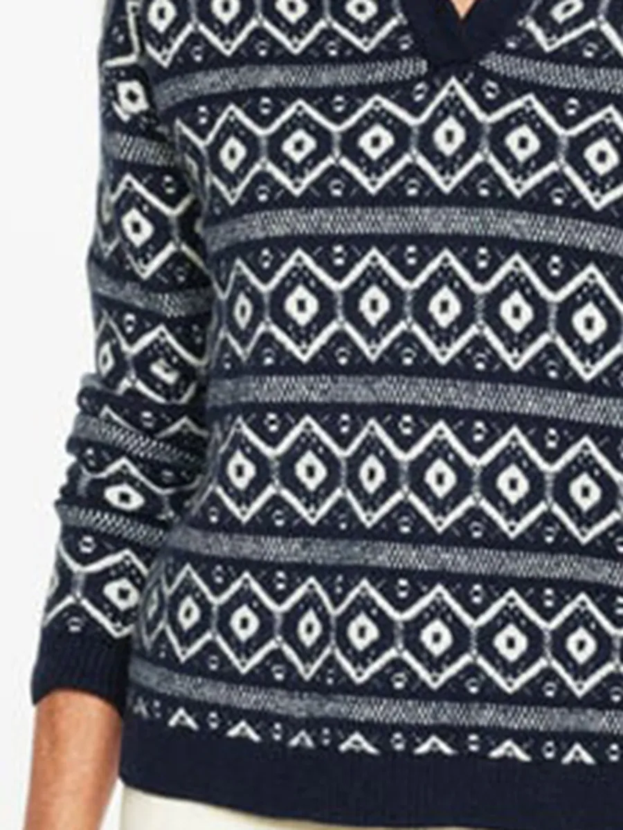 Women'S Unique And Fashionable V Neck Knitted Sweater With Pattern