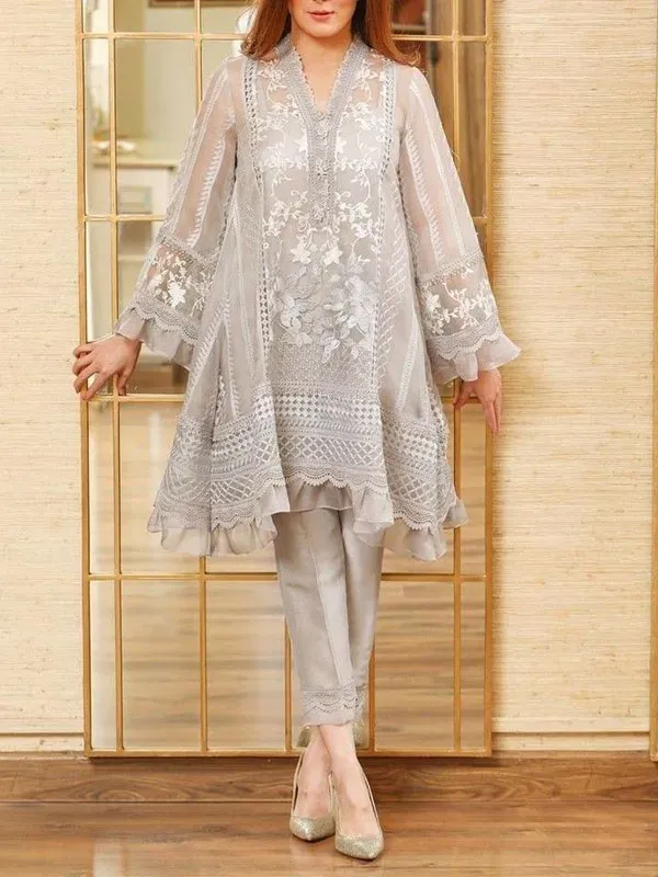 Lace temperament simple and elegant ladies suit