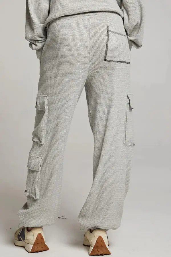 Heather Gray Fleece-Lined Cargo Joggers