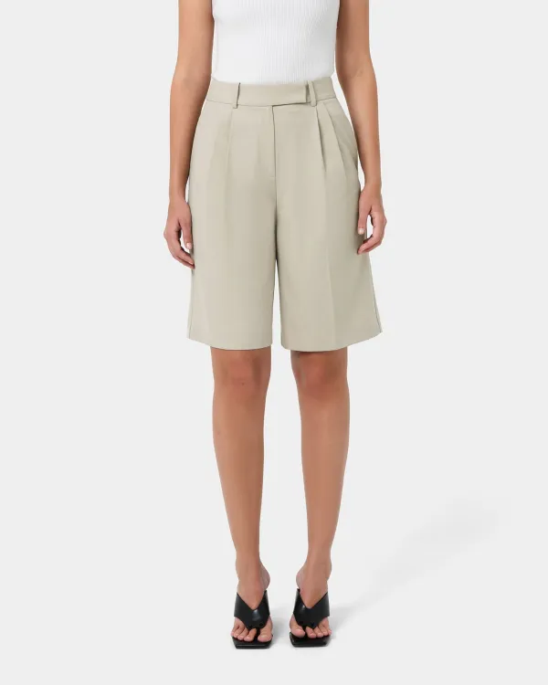 Tailored Mid-rise Bermuda Short -Sand