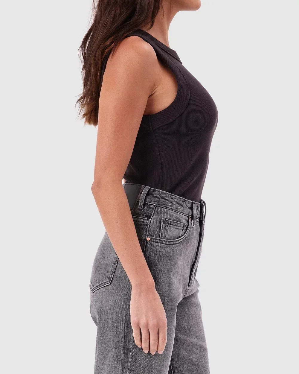 Plain white round neck striped vest