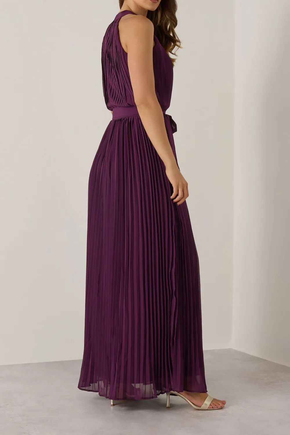 Burgundy Red Halterneck Design Maxi Dress