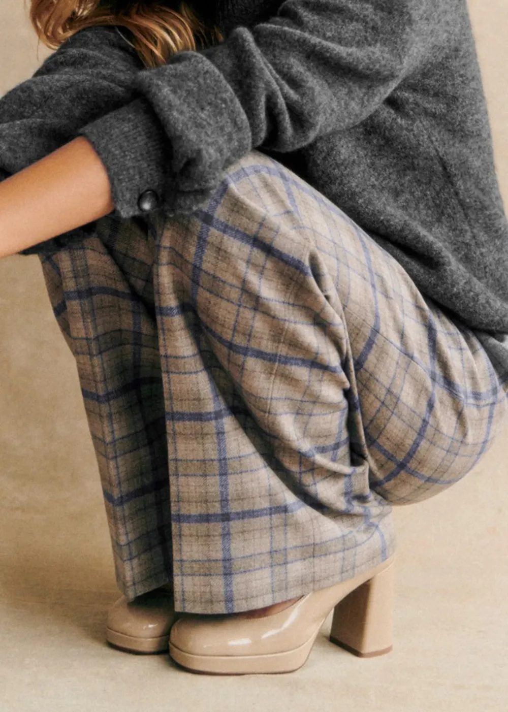 Low-Rise Flat-Pleated Trousers