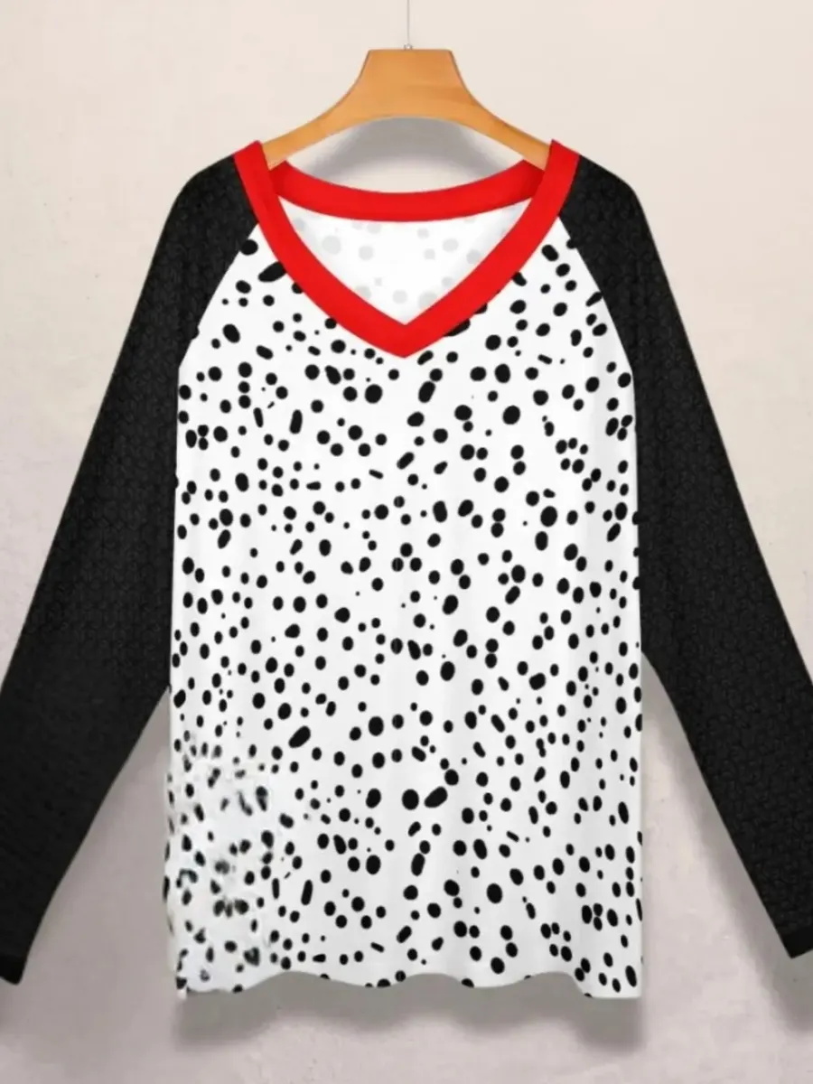 Red Trim Dot V-Neck Top