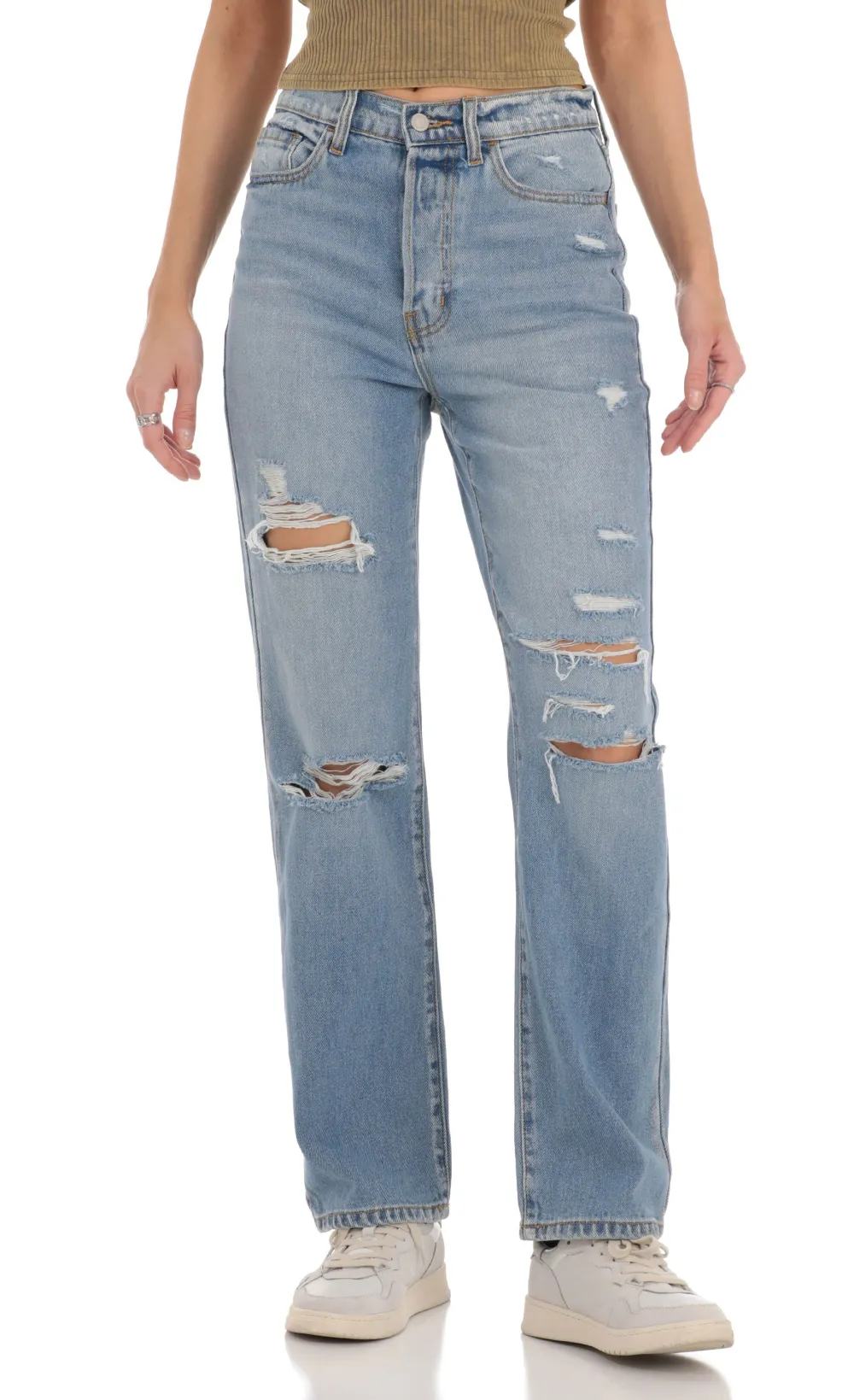 Distressed Jeans in Light Denim