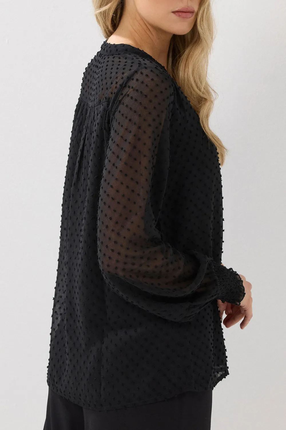 Comfortable And Breathable Drawstring Shirt