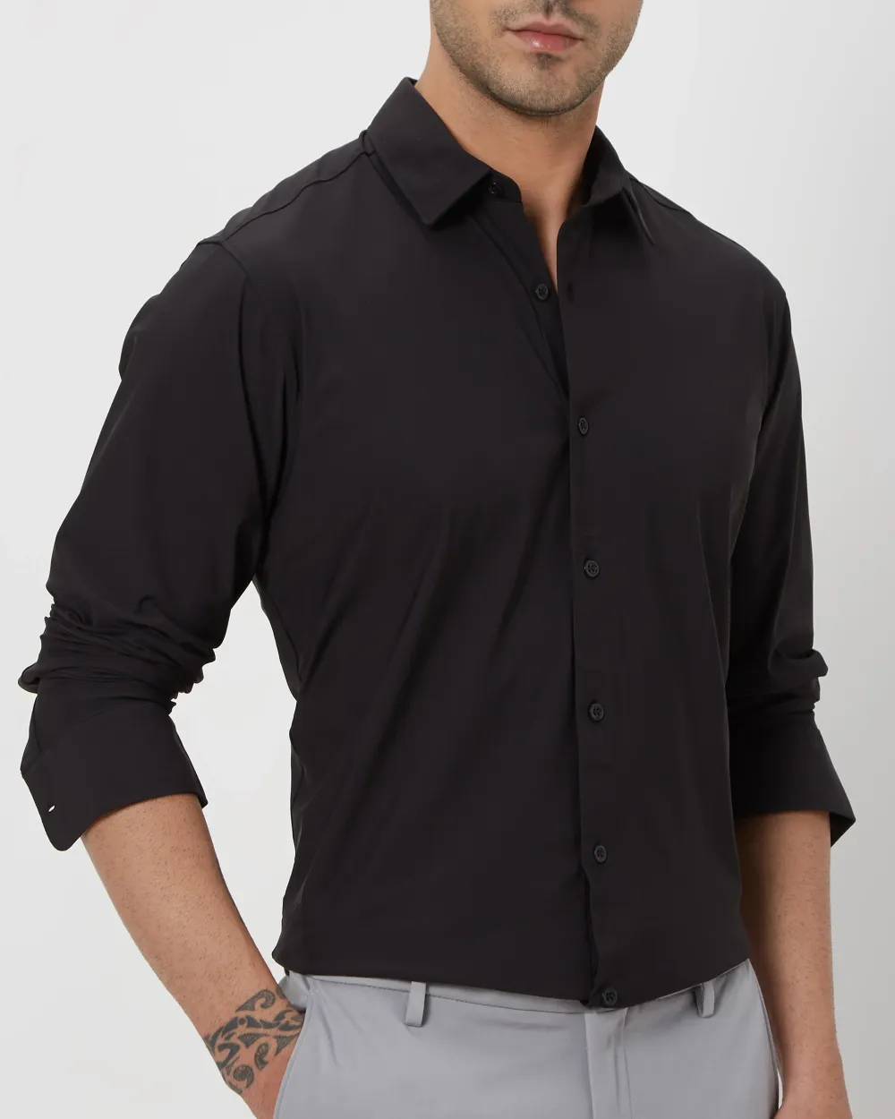 Simple And Comfortable Slim-Fit Breathable Black Shirt