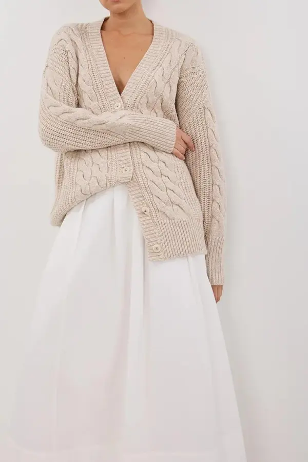 CHALK CABLE KNIT CARDIGAN