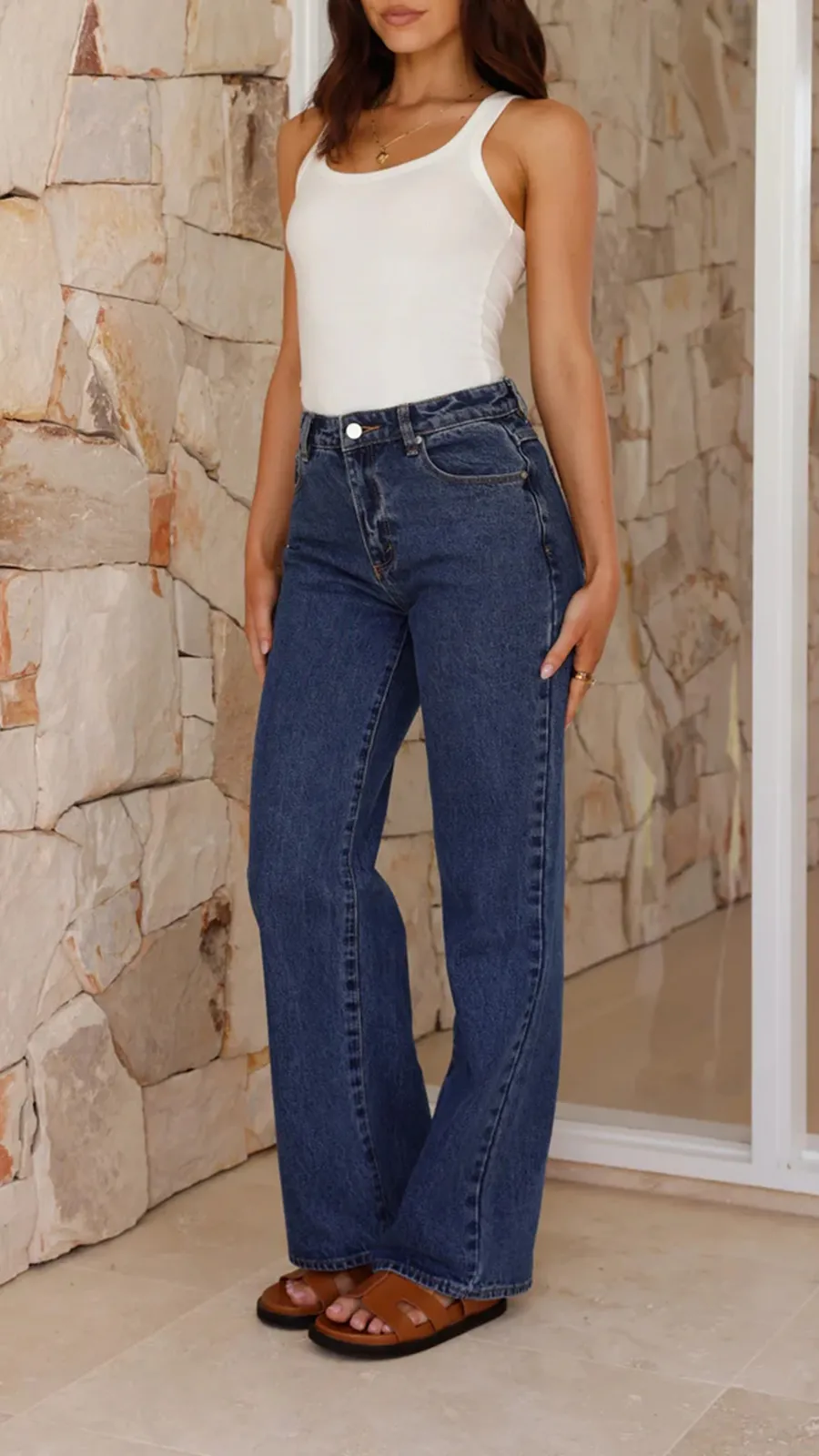 Mid-Rise Loose-Fitting Jeans