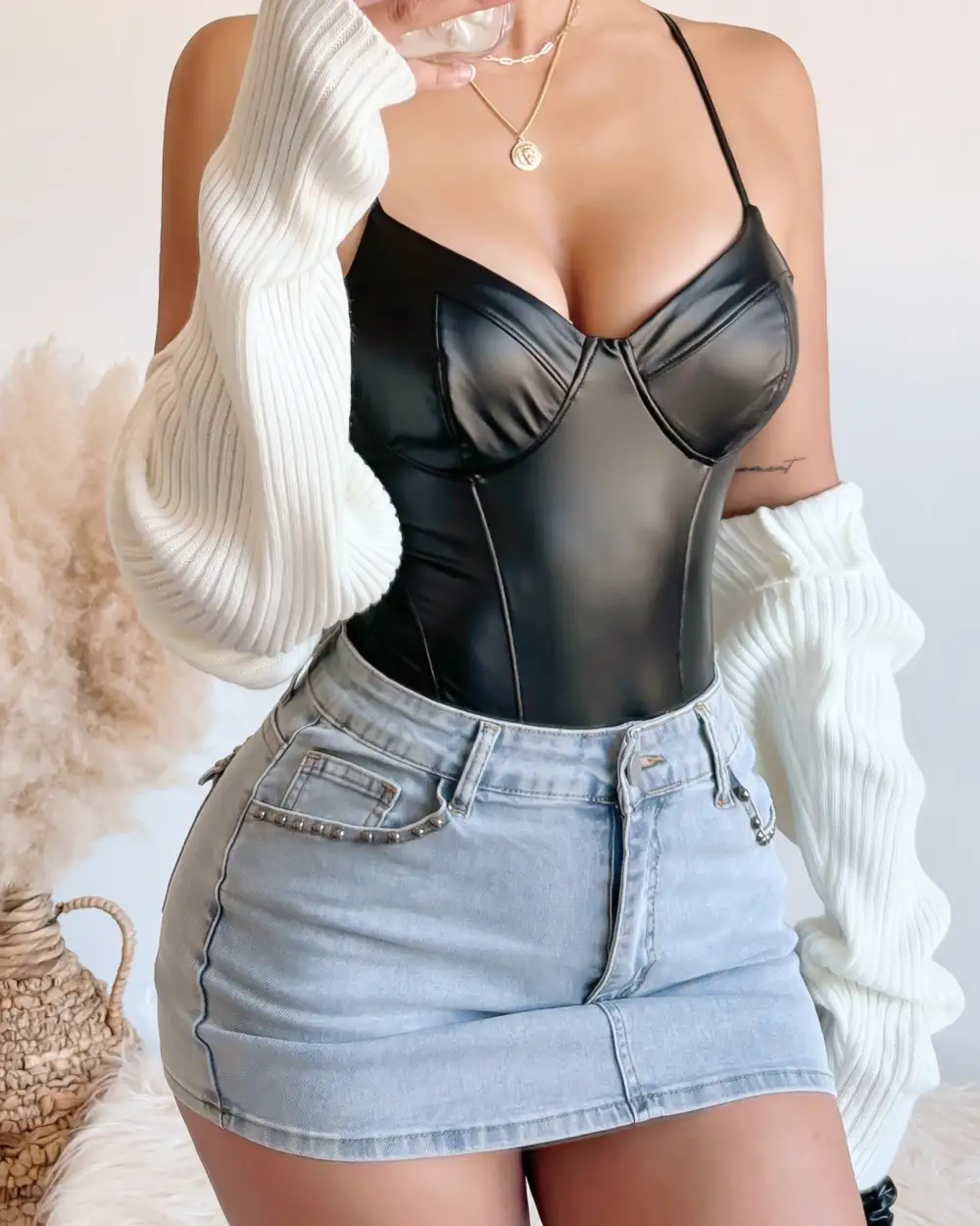 EVA PLEATHER BODYSUIT (BLACK)