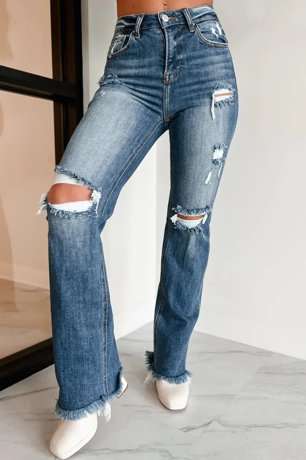High Rise Distressed Risen Straight Leg Jeans