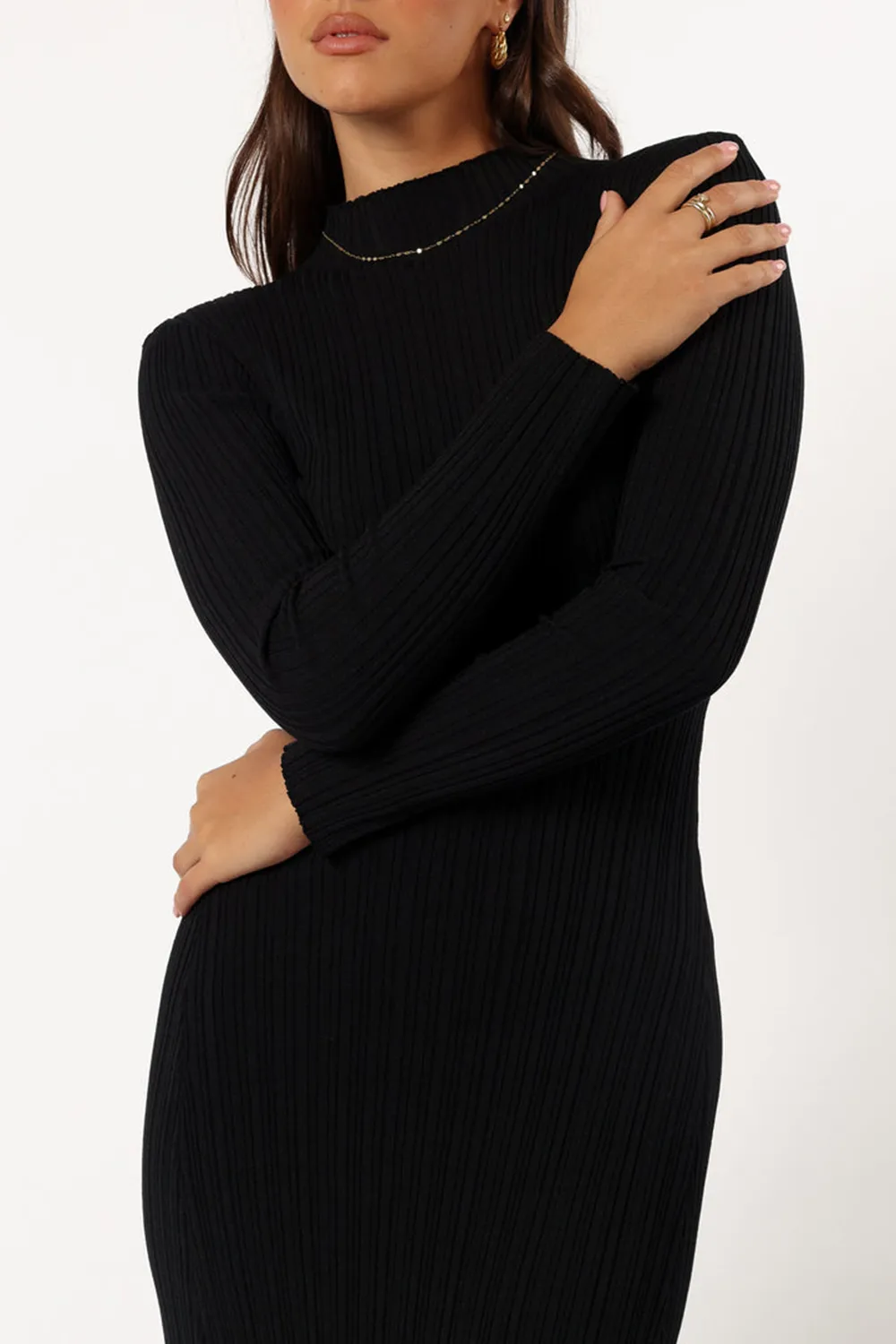 MATURE STYLE BLACK LONG-SLEEVED DRESS
