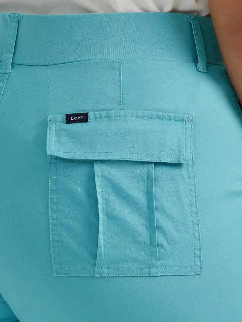 Lee Women's Plus Size Ultra Lux Comfort with Flex-to-go Cargo Capri Pant