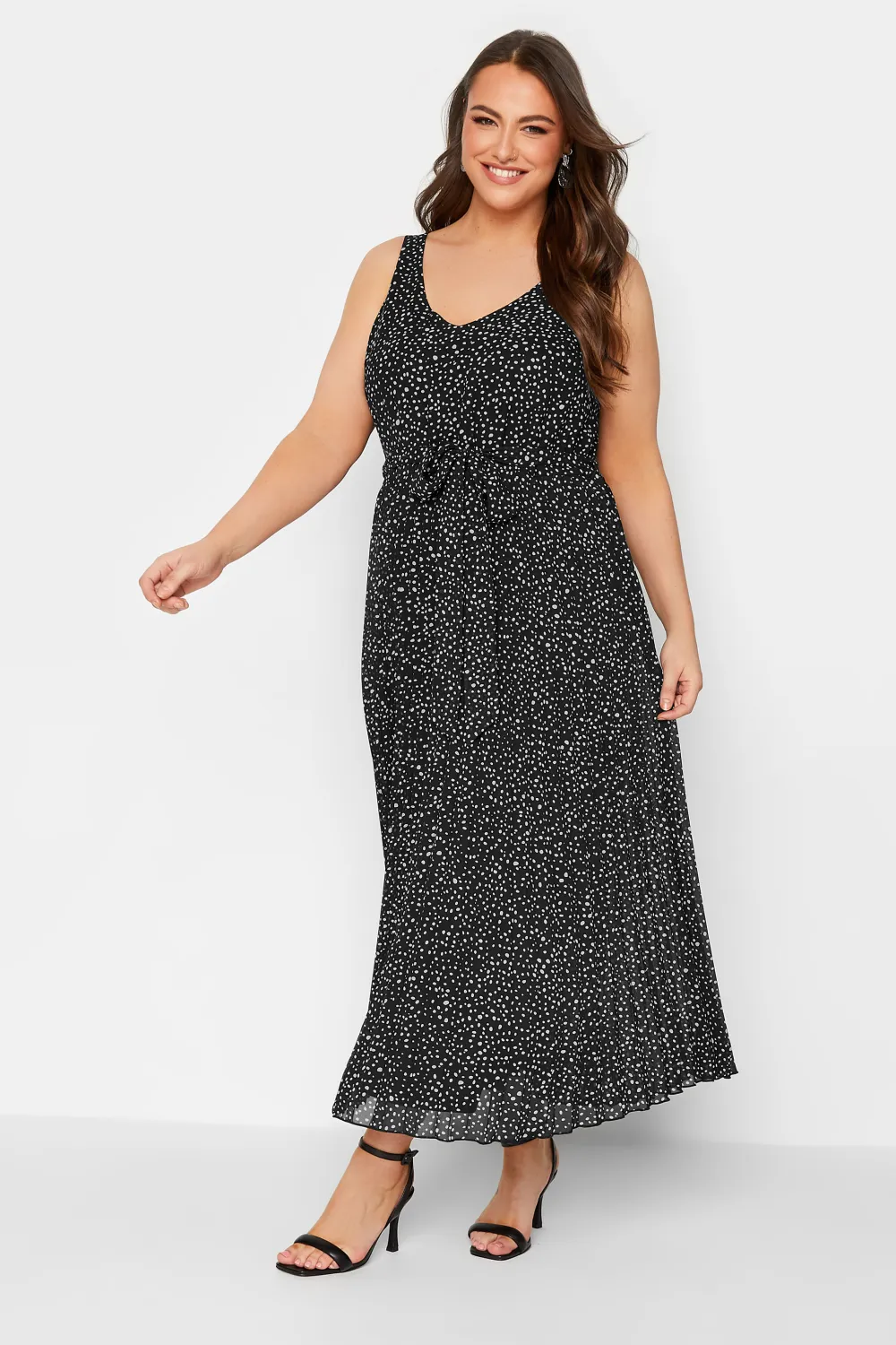 YOURS LONDON Curve Black Spot Print Pleated Maxi Dress