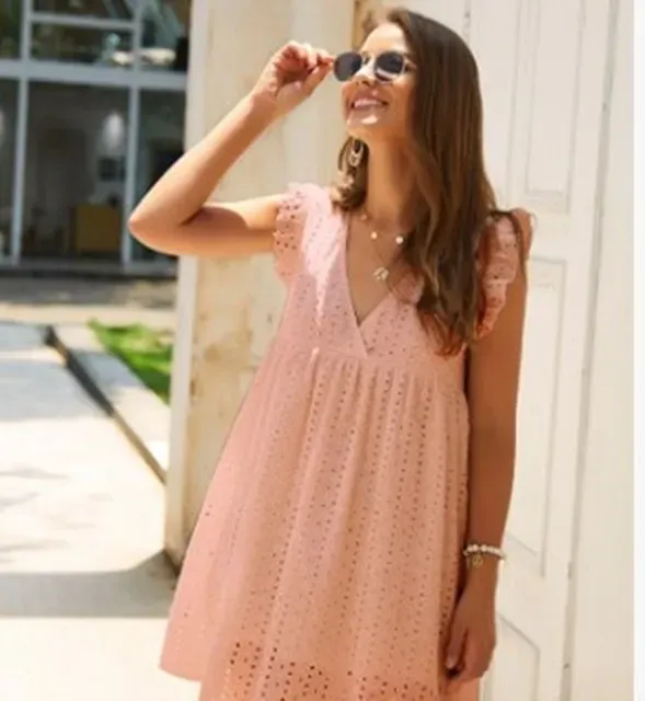 European and American women's new lace jacquard hollow V-neck dress women have pocket cloth shorts.