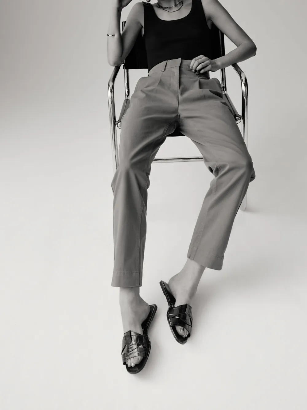 Three-Piece Set Black/Khaki Green/White Ribbed Tank Top