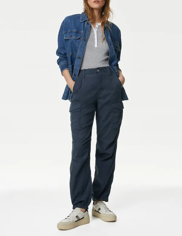 Straight Leg Trousers with Pocket