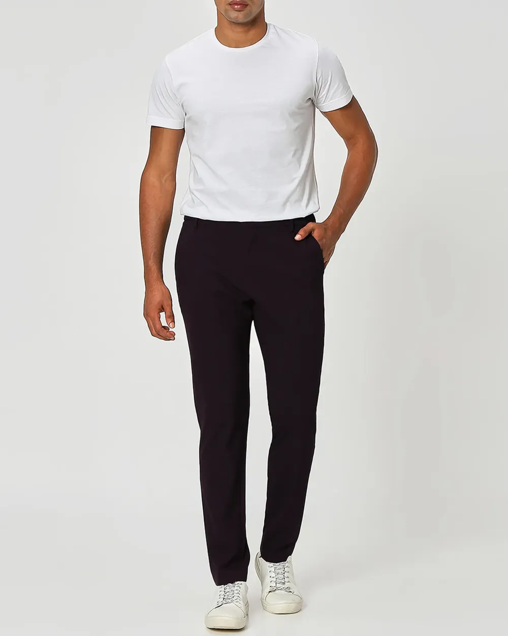 Classic Versatile Slim-Fit Straight-Leg  Maroon Trousers