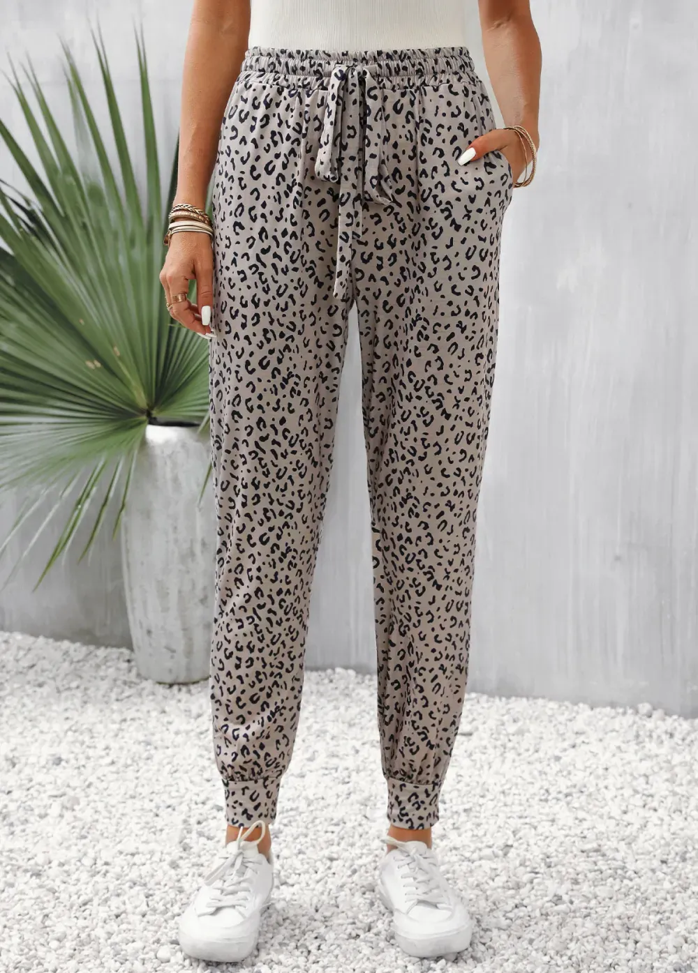 Light Camel Pocket Leopard Jogger Elastic Waist Pants