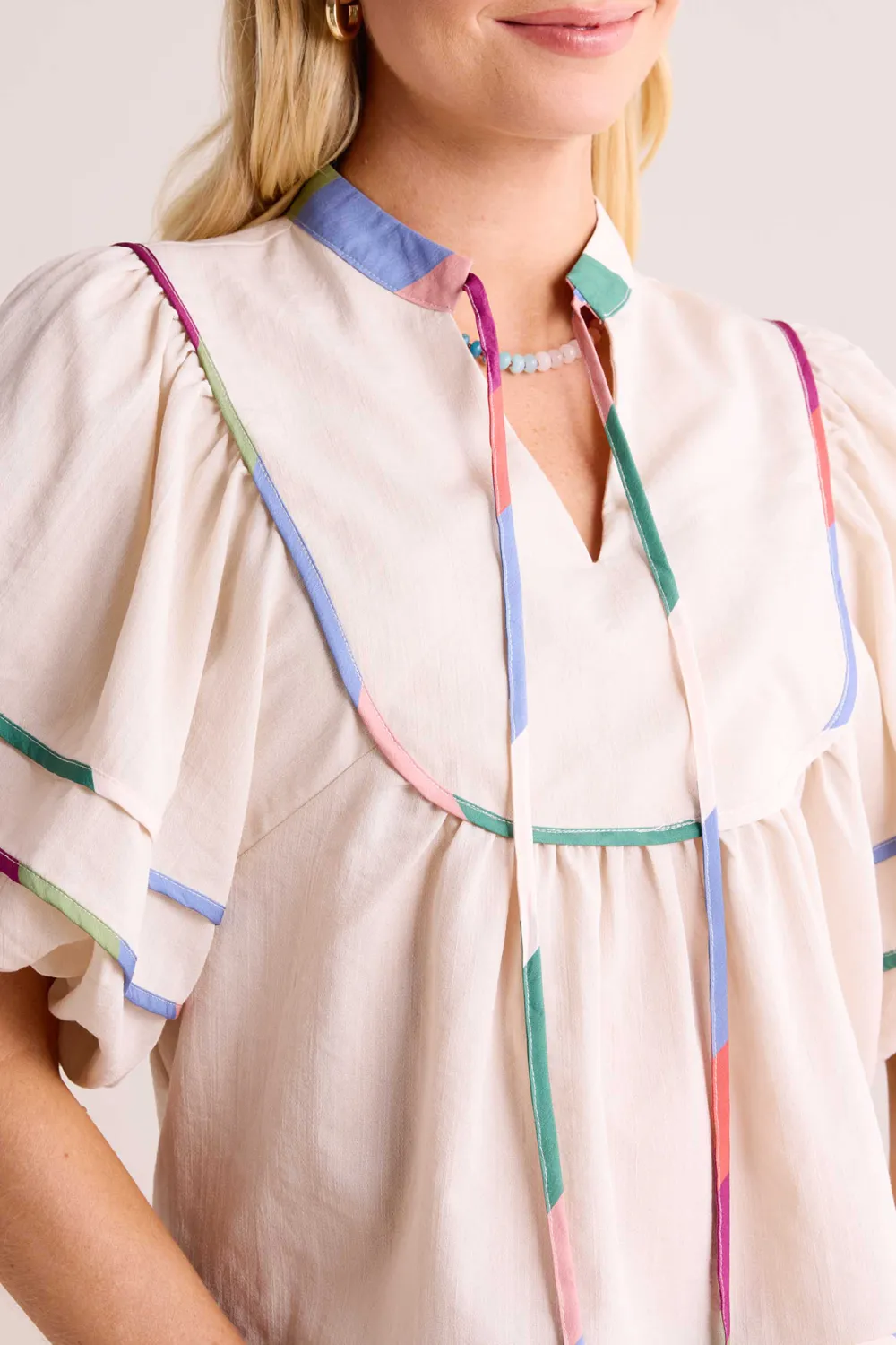 Multicolored Trim Puff Sleeve Drawstring Top