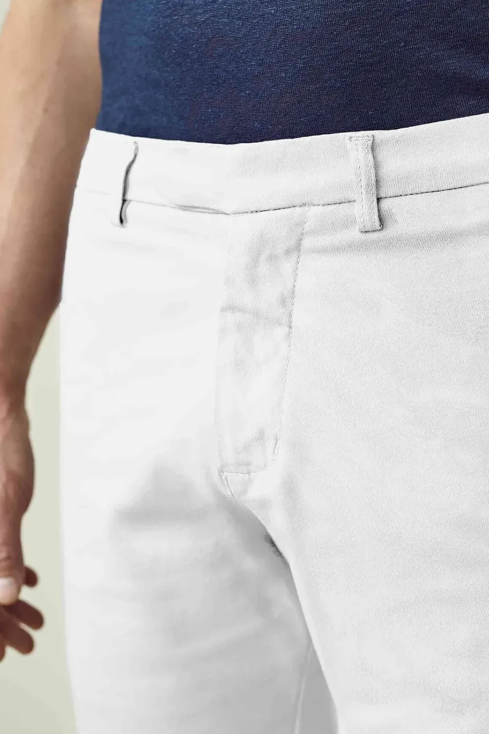 Belt Loops With Additional Central Belt Fastener Shorts