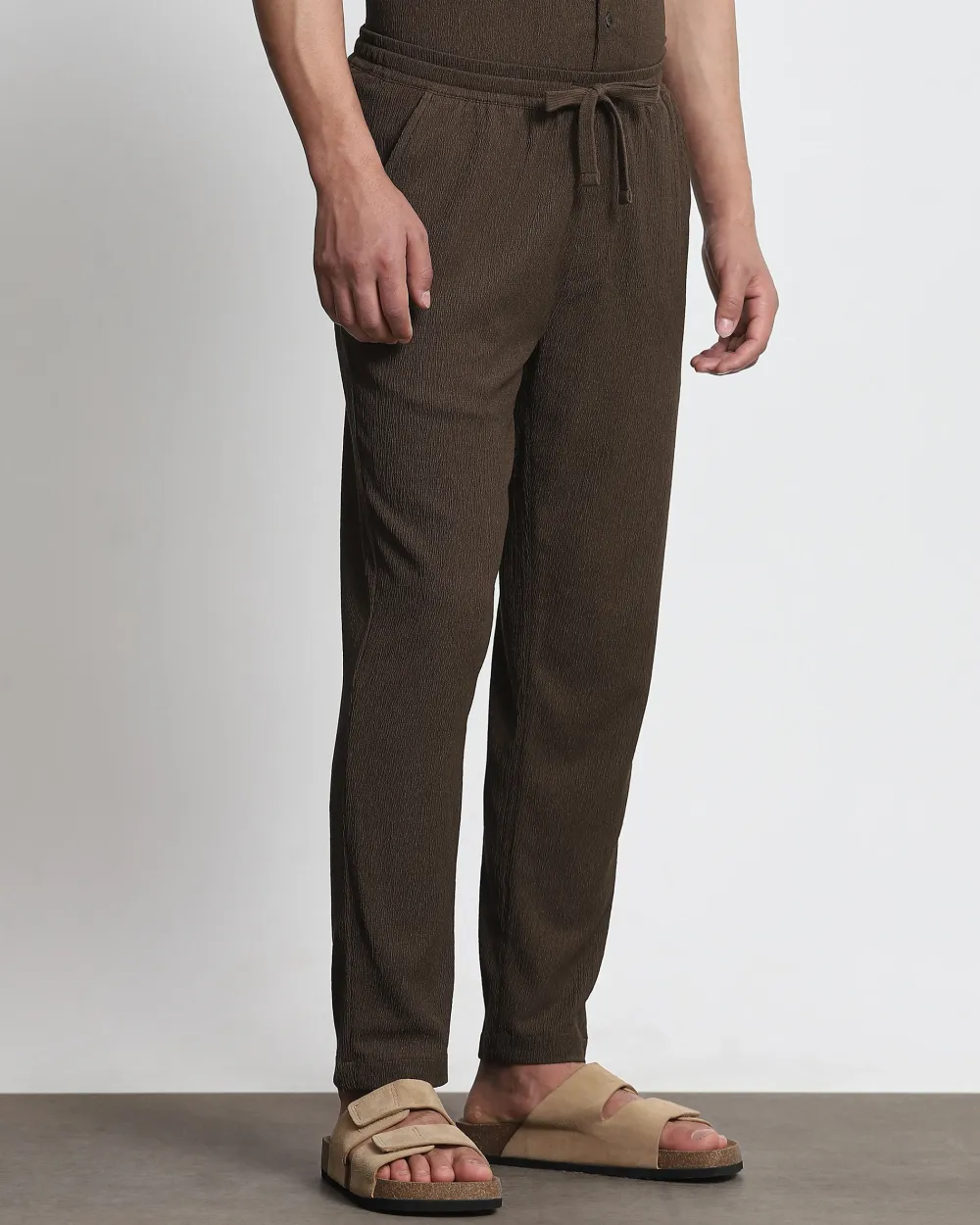 Classic Versatile Slim-Fit Straight-Leg Brown Trousers