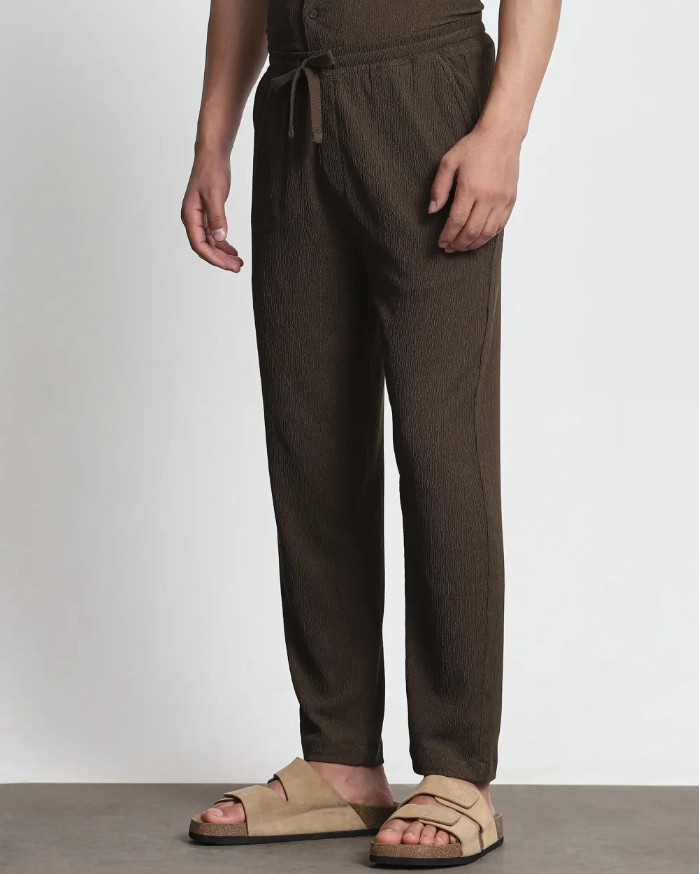 Classic Versatile Slim-Fit Straight-Leg Brown Trousers