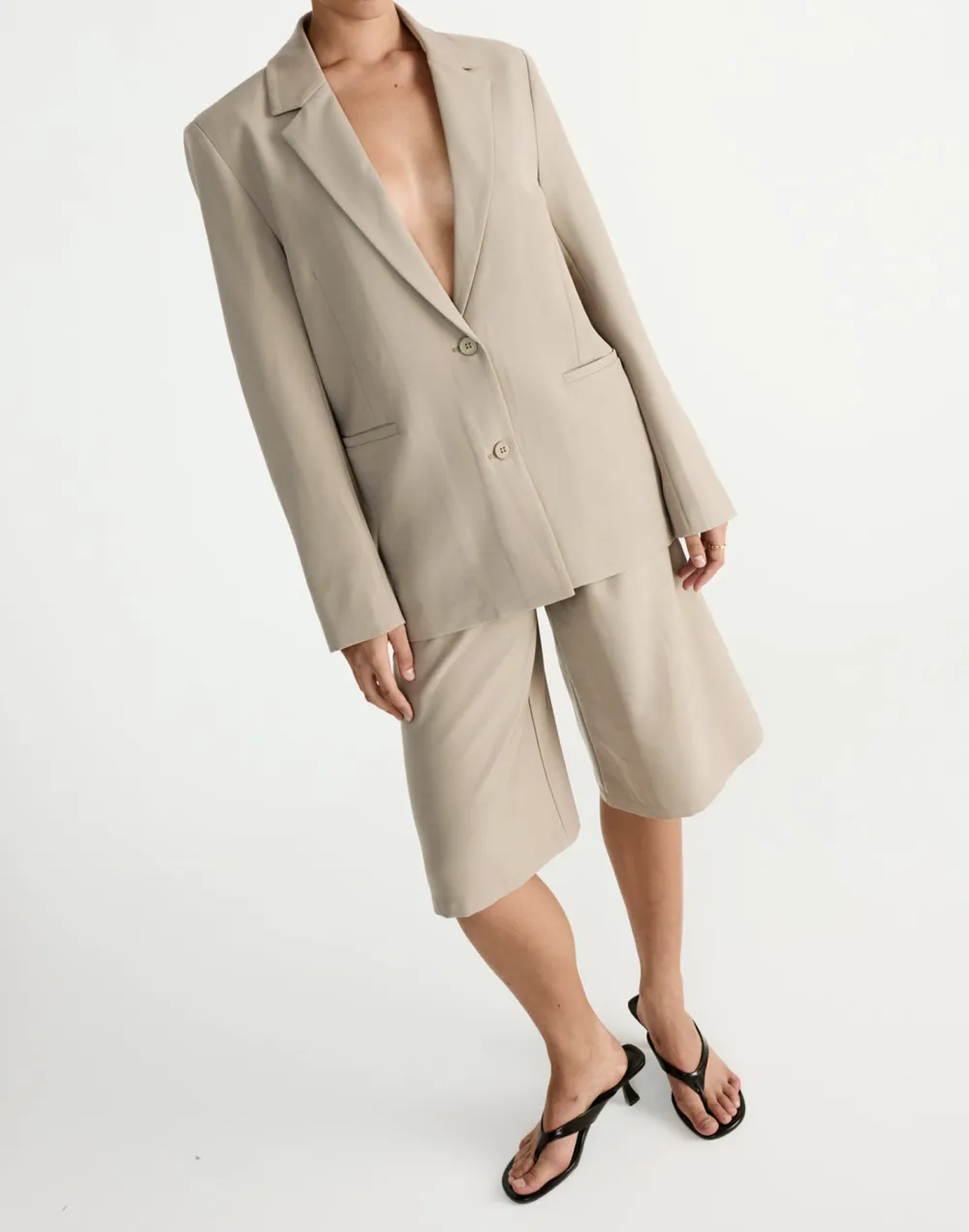 Three Dimensional Crisp Oversized Loose Coat