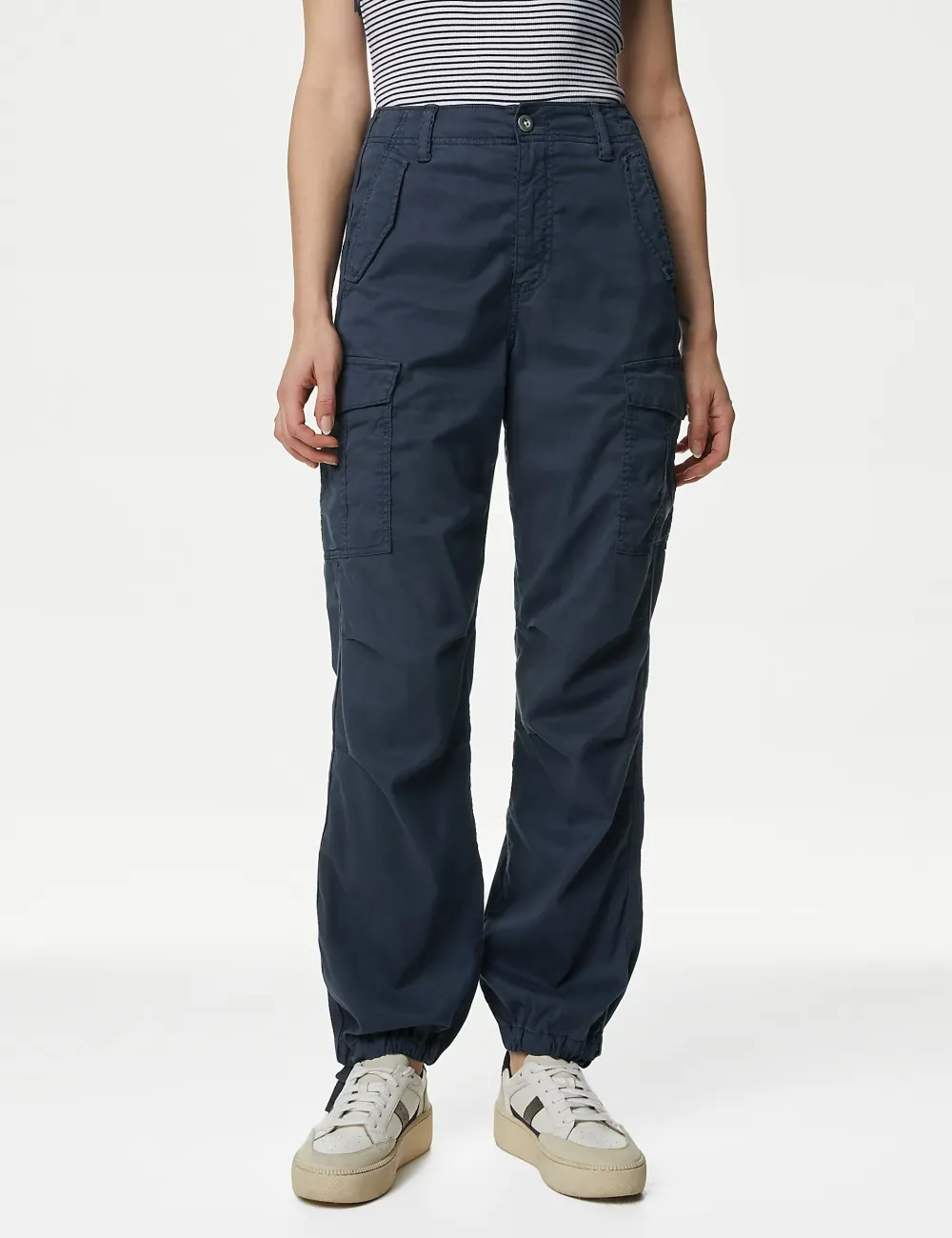 Straight Leg Trousers with Pocket