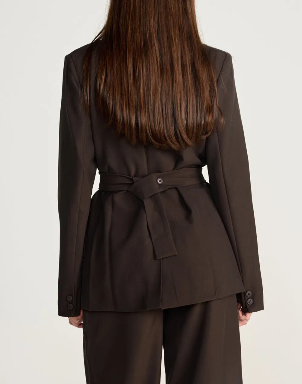 Crisp And Stylish Waisted V-Neck Suit Jacket