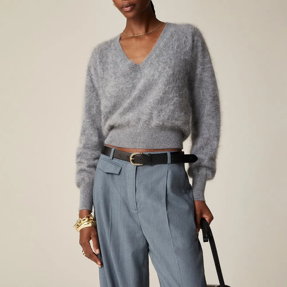 Brushed Cashmere Cropped V-Neck Sweaters