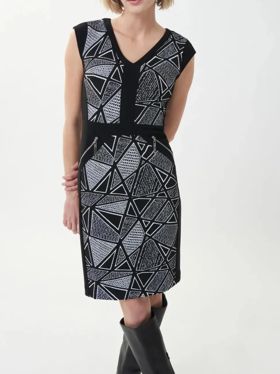 Black and White Geometric Sleeveless Dress