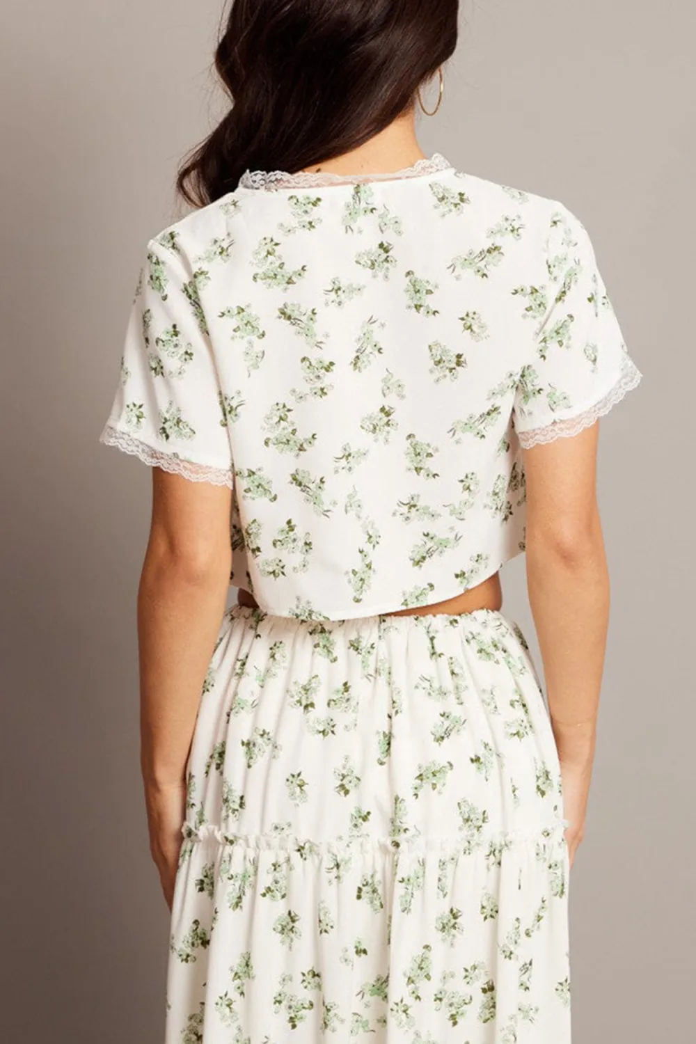 Green Floral Tie Up Lace Trim Top Short Sleeve Crop