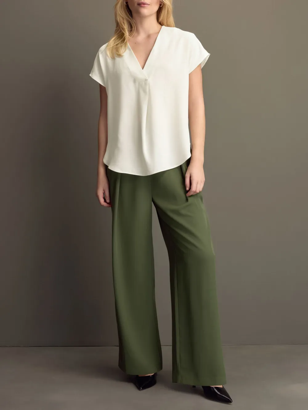 Loose Fit Short Sleeve High Collar V-Neck Shirt