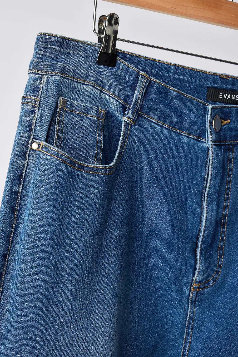 EVANS Curve Black Straight Leg Jeans