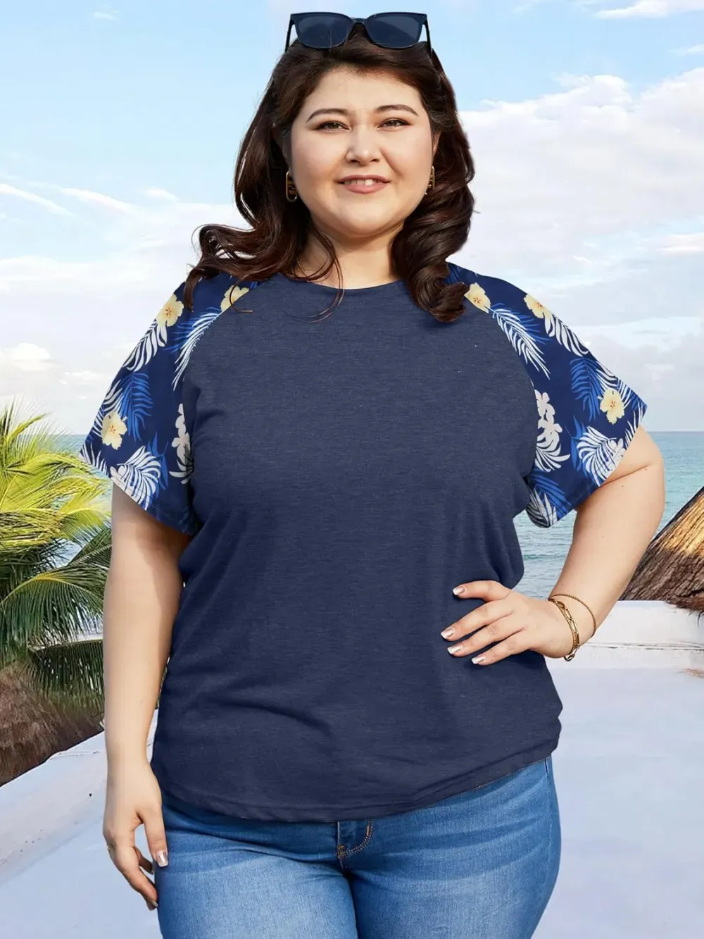 HDLTE Womens Plus Size Tops Floral Bell Sleeves Blouses Summer Crewneck Tunic Loose Casual T Shirts