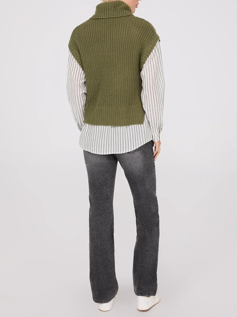 Cable Knit Turtleneck Sweater Vest