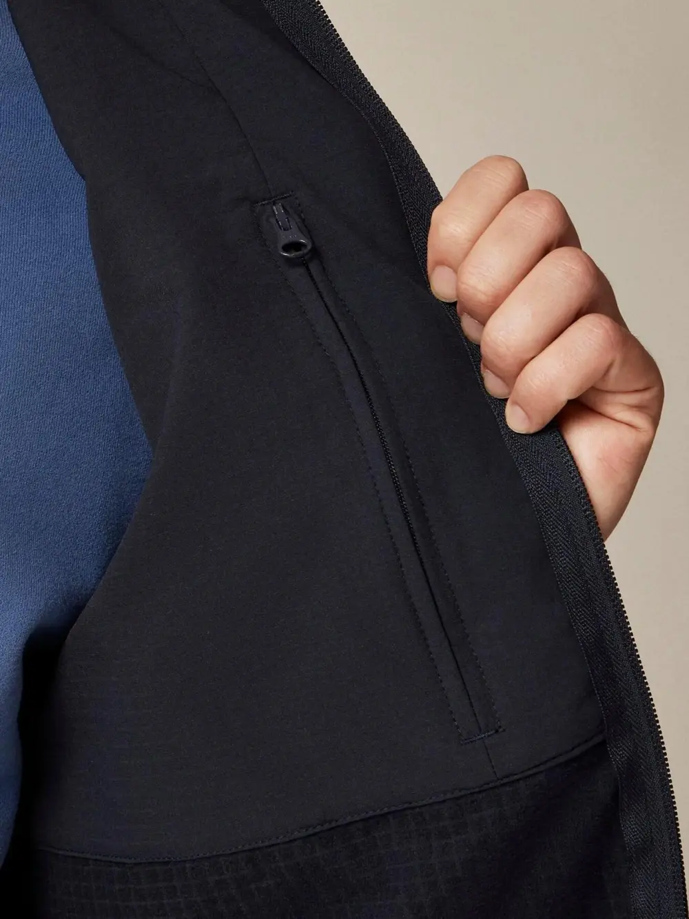 Black Zip Up Lightweight Vest