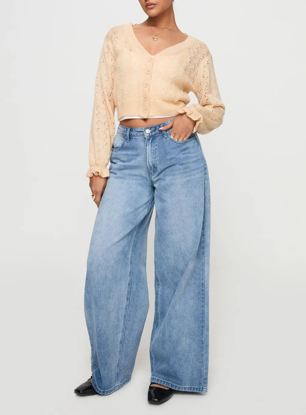 Ruffle V-neck Cropped Cardigan